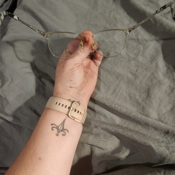 Kenneth Cole Reaction eyeglasses - Picture 3 of 4